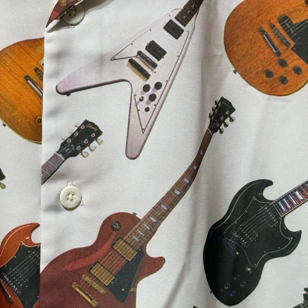 NWOT Men’s Gibson Tour Wear Short-Sleeved Guitar Print Men's Shirt XL - Picture 3 of 6